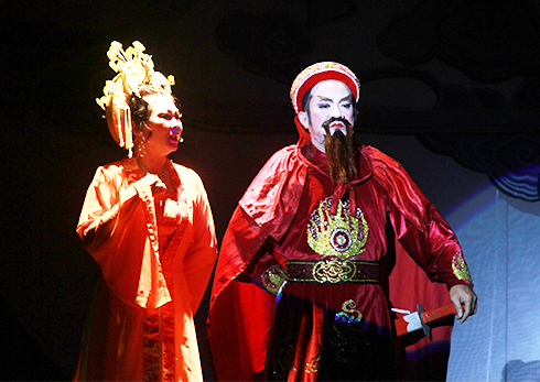 Thiếu kinh phí dựng vở