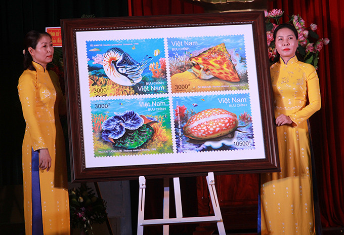 Paintings of stamp set