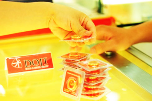 USD giảm, vàng không thể bứt phá