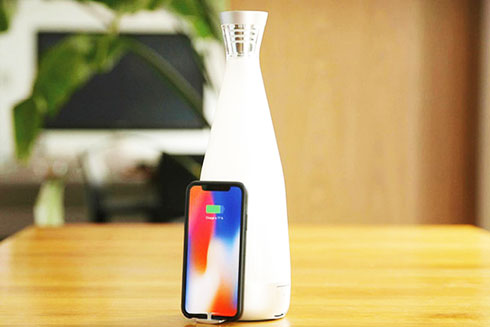 Sạc điện thoại bằng… chai