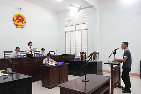 Xoay vòng một chiếc xe với chiêu bán, thuê, cầm rồi lại… bán