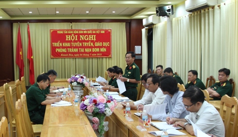 Hội nghị triển khai tuyên truyền phòng tránh tai nạn bom mìn