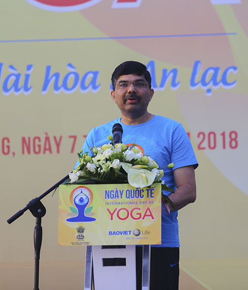 Hơn 750 người đồng diễn Yoga tại TP. Nha Trang