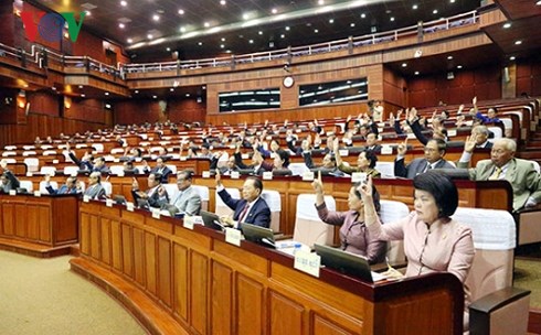 Quốc hội Campuchia ngừng hoạt động, mở đường cho bầu cử