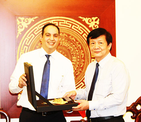 Lãnh đạo tỉnh Khánh Hòa tiếp Tổng lãnh sự Kuwait