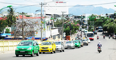 Kiểm tra xử lý tình trạng taxi dù