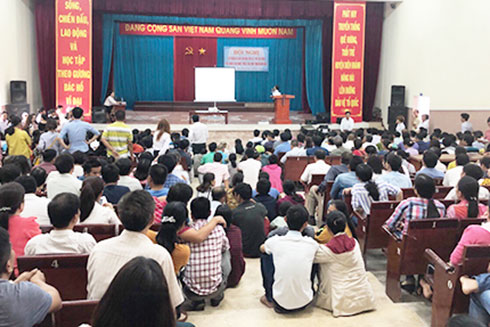 Phiên đấu giá đất kỷ lục ở Diên Khánh: Nhiều người bỏ tiền cọc