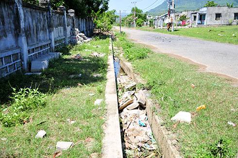 Mương thoát nước không còn tác dụng