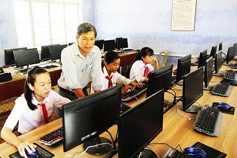 Người chắp cánh ước mơ cho học trò nghèo