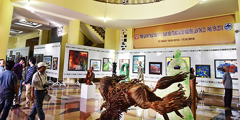 Khoảng lặng mỹ thuật Khánh Hòa