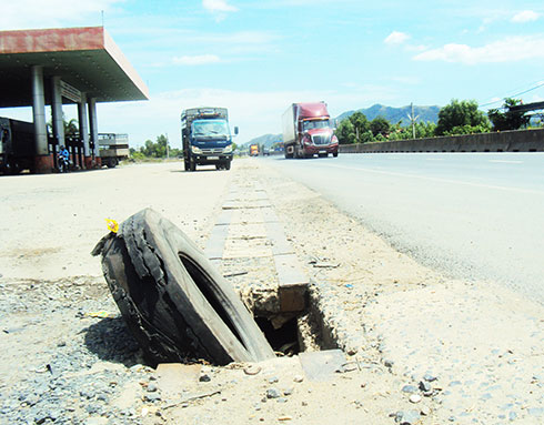 "Bẫy" trên quốc lộ