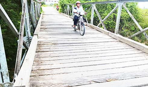 Diên Khánh: Nhiều cầu xuống cấp