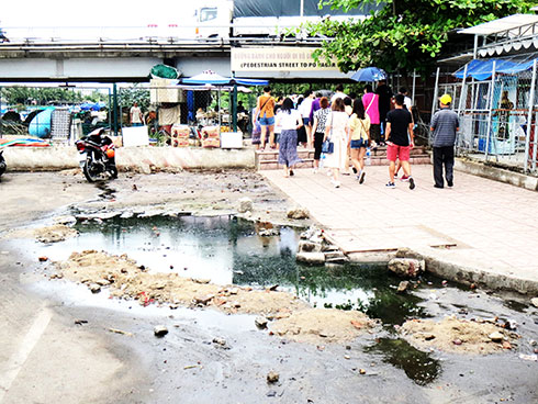 Nước đọng gây ô nhiễm