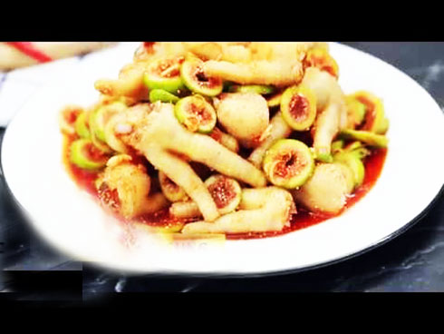 Chân gà trộn sung, món ngon cuối tuần