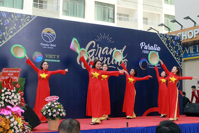 Khai trương khách sạn Paralia Nha Trang