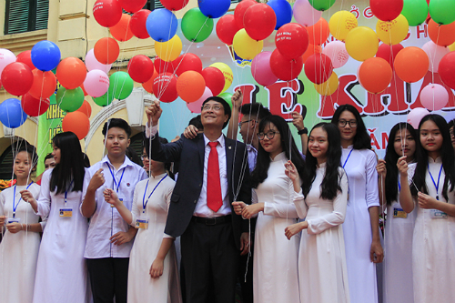 Lễ khai giảng năm học 2017-2018 ở trường THPT Việt Đức (Hà Nội). Ảnh: Dương Tâm