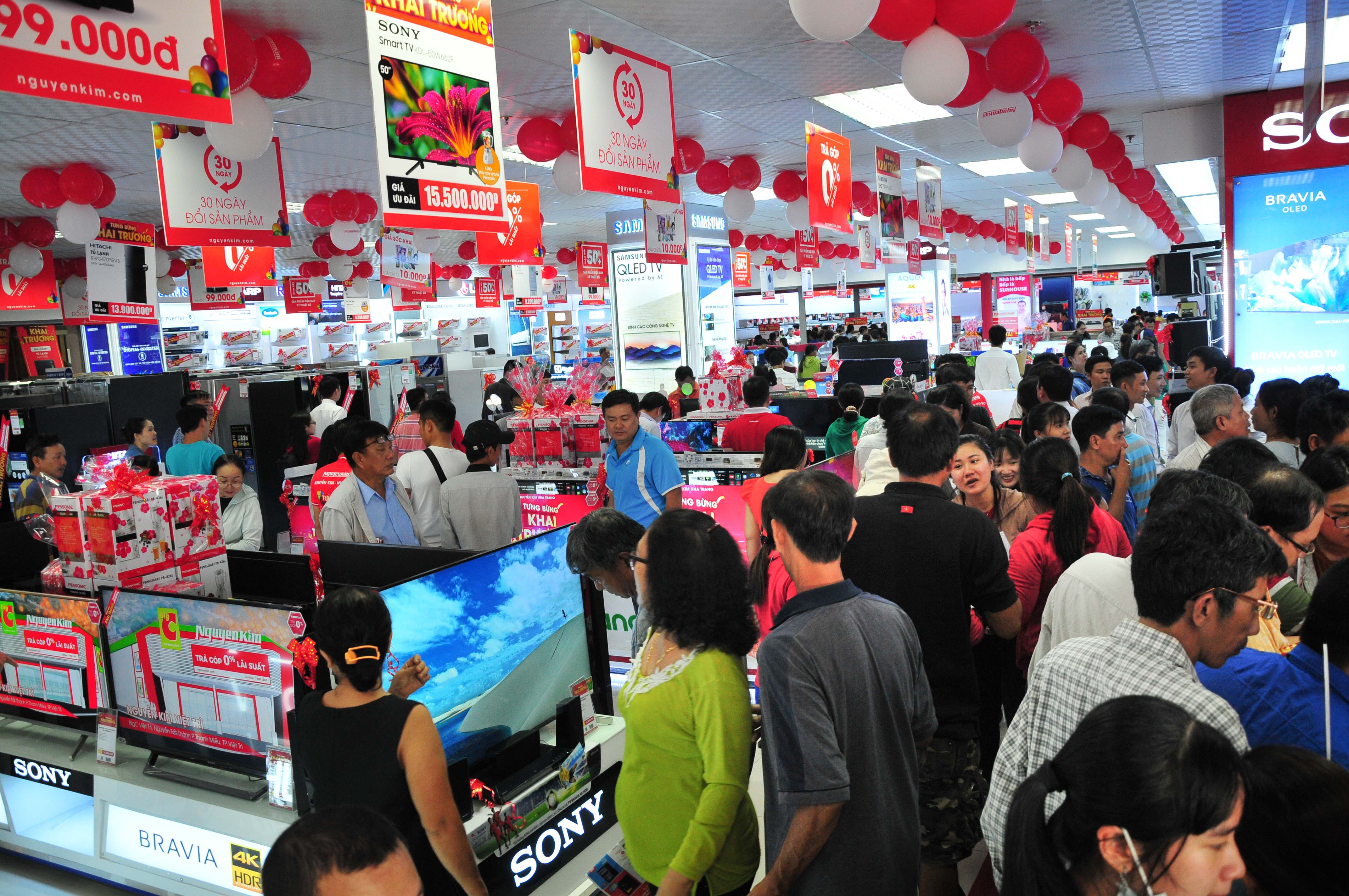 Khai trương Trung tâm mua sắm Nguyễn Kim Nha Trang