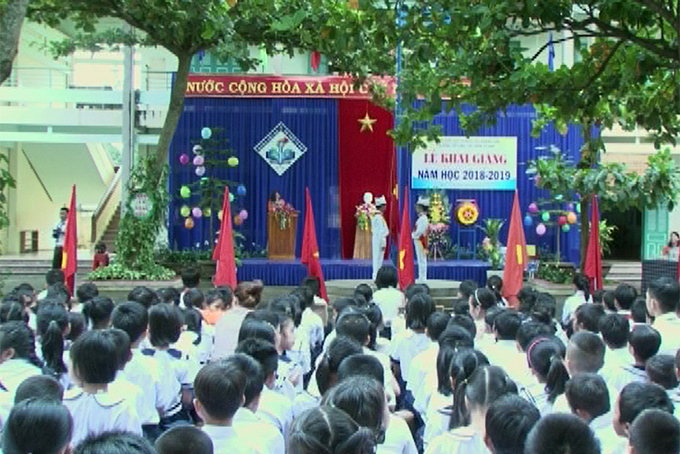 Lễ khai giảng năm học mới tại Trường Tiểu học thị trấn Tô Hạp