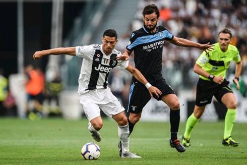 Cristiano Ronaldo cần có thời gian để hòa nhập với lối chơi của Juventus.