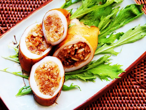 Mực nhồi cơm rang lạ miệng