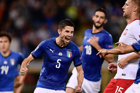 Bàn thắng của Jorginho trên chấm phạt đền đã giúp đội tuyển Italia có trận hòa 1-1 với đội tuyển Ba Lan.