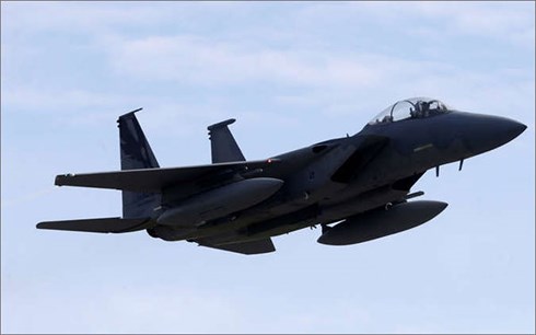 Máy báy chiến đấu F15 của Mỹ (Ảnh: Reuters)