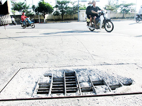 Hố ga trơ cốt thép