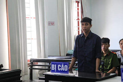 Bị chém khi đi đòi nợ