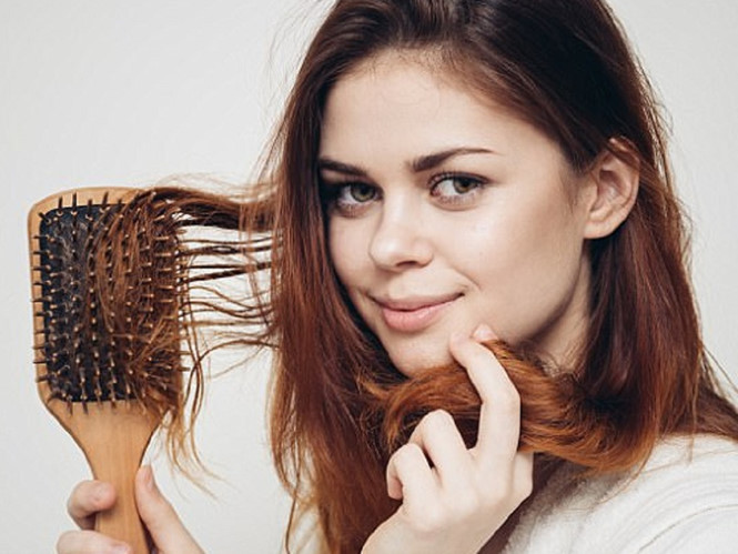 4 thói quen làm hư tóc khiến bạn bất ngờ