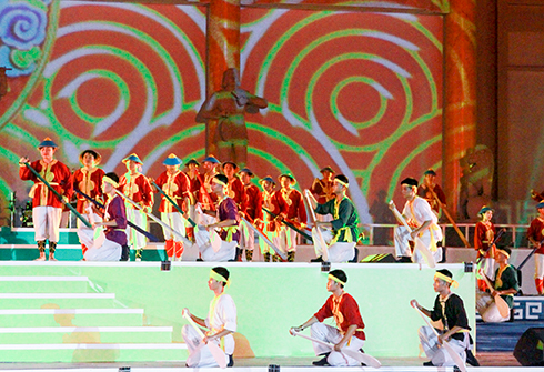 Đưa hò bá trạo gần hơn với công chúng