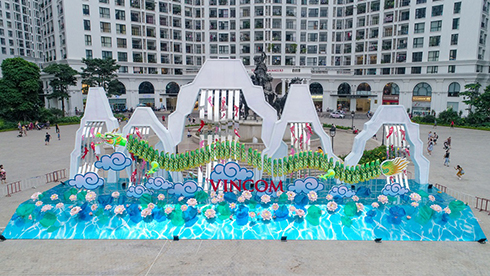 VINCOM RỘN RÀNG TUẦN LỄ ĐÓN TRUNG THU ĐOÀN VIÊN