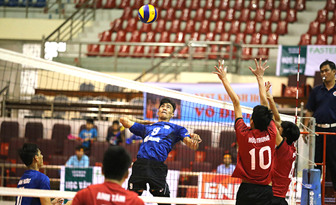 Bóng chuyền Sanest Khánh Hòa: Tích cực chuẩn bị cho đại hội