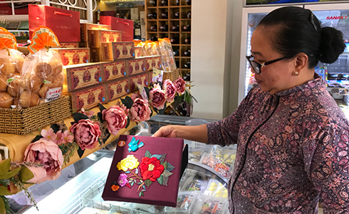 Bánh Trung thu 2018: Sức hút từ dòng bánh cao cấp