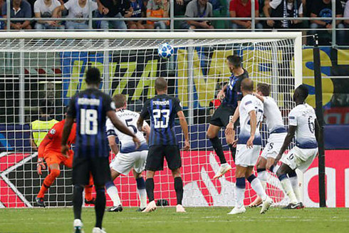 Inter Milan đã có một trận lội ngược dòng ngoạn mục trước Tottenham tại vòng bảng Champions League 2018-2019.