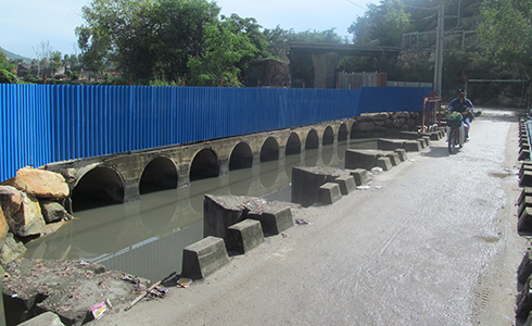 Ô nhiễm khu vực cửa xả Vĩnh Ngọc: Chờ nhà máy xử lý