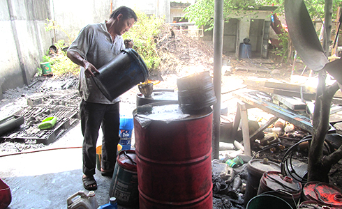 Thu hồi dầu nhớt thải: Cần có hướng dẫn