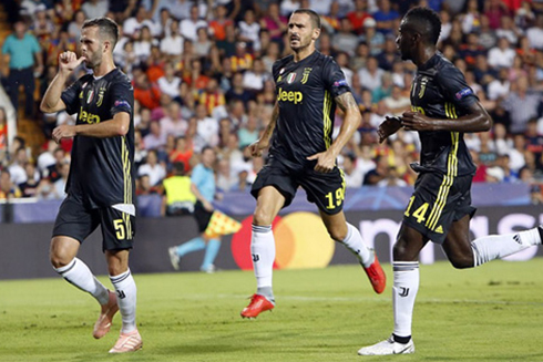 Juventus luôn biết cách vượt khó