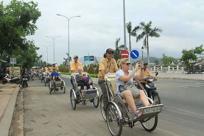 Sightseeing tour by pedicabs