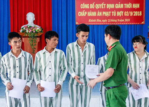 317 phạm nhân được giảm án đợt 2-9