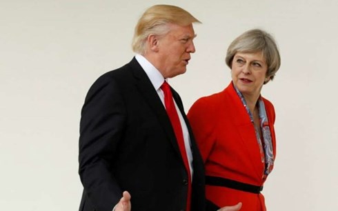 Tổng thống Mỹ Donald Trump và Thủ tướng Anh Theresa May. Ảnh: Reuters
