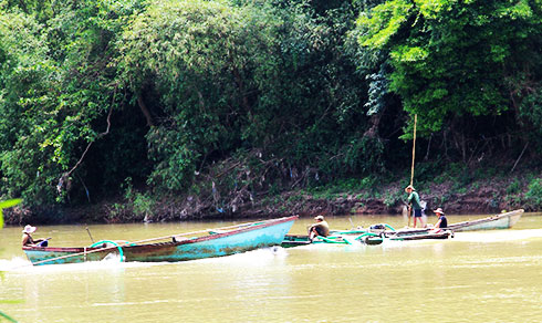Tình trạng khai thác cát trái phép: Khó kiểm soát vì nhu cầu quá lớn