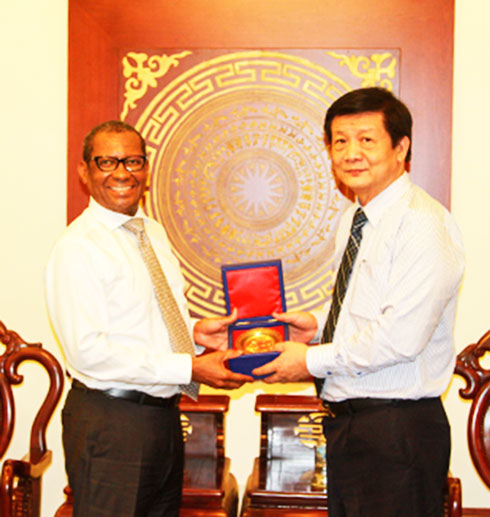 Lãnh đạo tỉnh Khánh Hòa tiếp đại sứ Cộng hòa Nam Phi