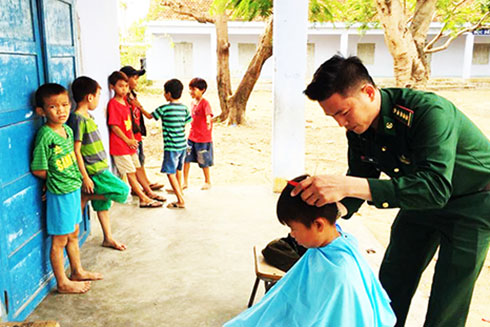 Đồn Biên phòng Ninh Phước: Hiệu quả từ "dân vận khéo"