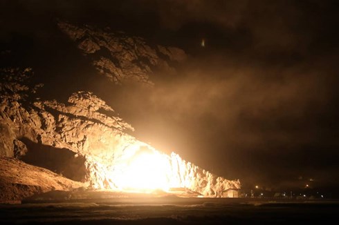 Iran phóng tên lửa ồ ạt, không kích quân khủng bố ở Syria