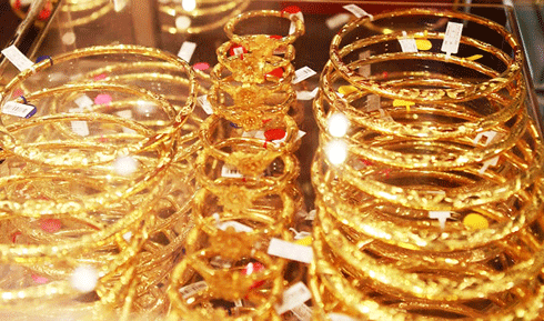 Giá vàng lặng sóng phiên đầu tuần