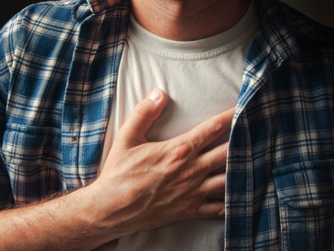 Suy tim có thể khiến cơ thể mệt mỏi cả ngày SHUTTERSTOCK