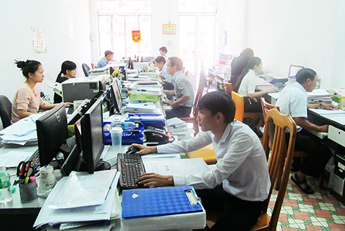 Bộ phận xây dựng hệ thống cơ sở dữ liệu đất đai tại Văn phòng Đăng ký đất đai. 