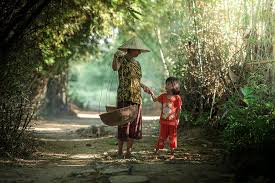 Ngày xưa chờ má đi chợ về