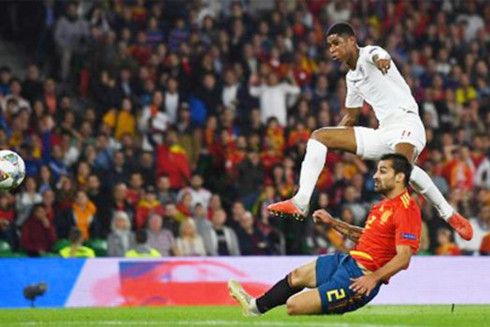 Đội tuyển Anh vượt qua đội tuyển Tây Ban Nha tại UEFA Nations League 2018-2019 bằng một lối chơi thực dụng hết sức khó chịu.