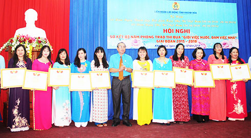 Lan tỏa phong trào &quot;Giỏi việc nước, đảm việc nhà&quot;